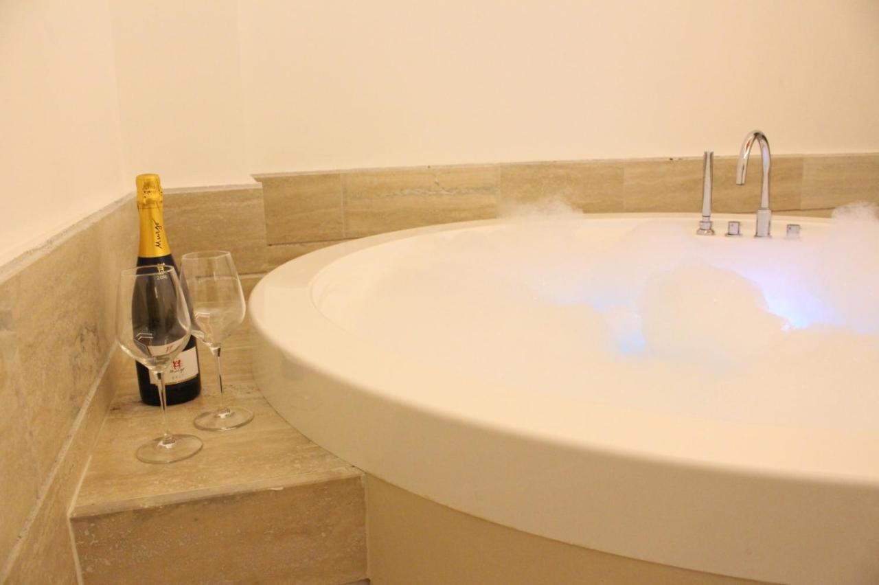 קטאניה Nerello Suites And Rooms מראה חיצוני תמונה
